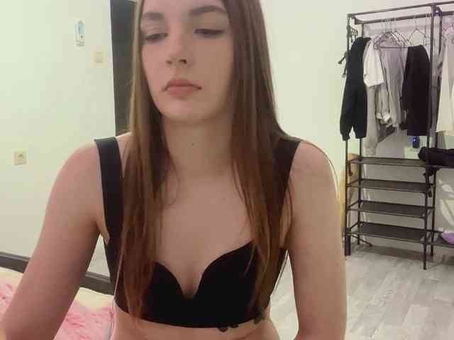 EveliaShimaoka webcam