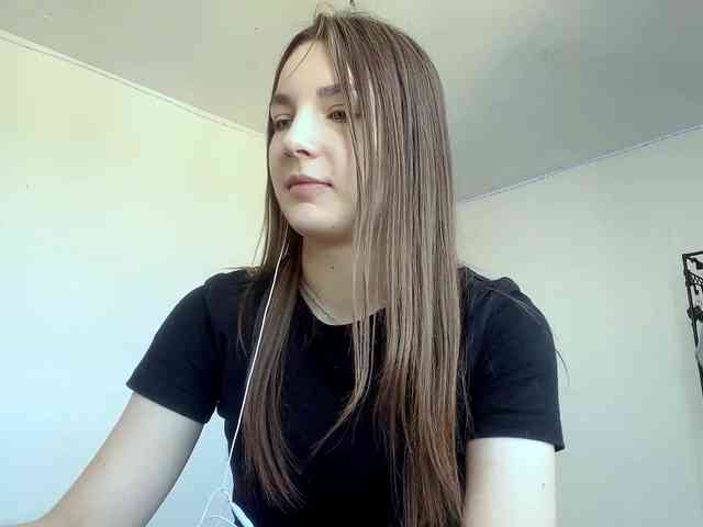 EveliaShimaoka webcam