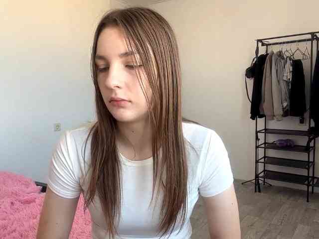 EveliaShimaoka webcam
