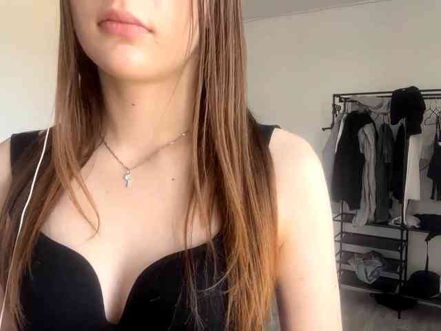EveliaShimaoka webcam