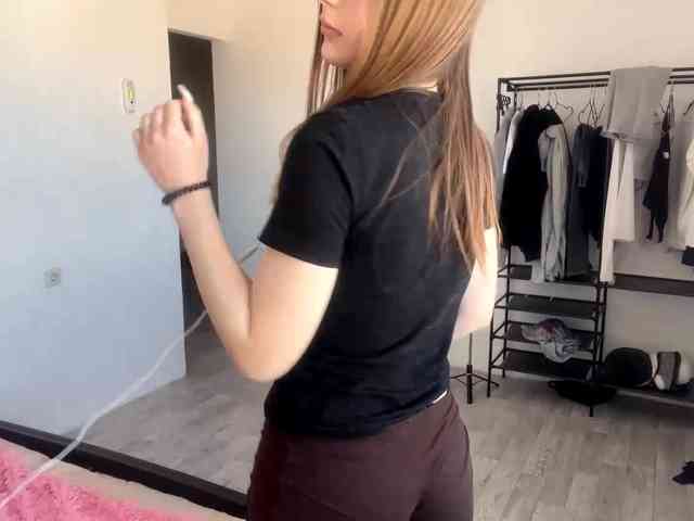 EveliaShimaoka webcam