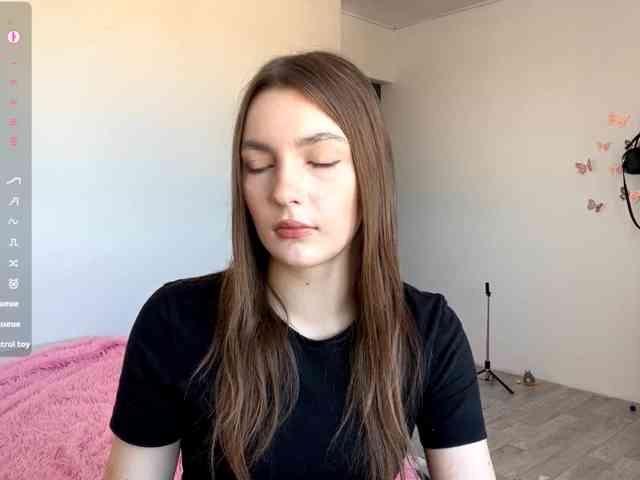 EveliaShimaoka webcam