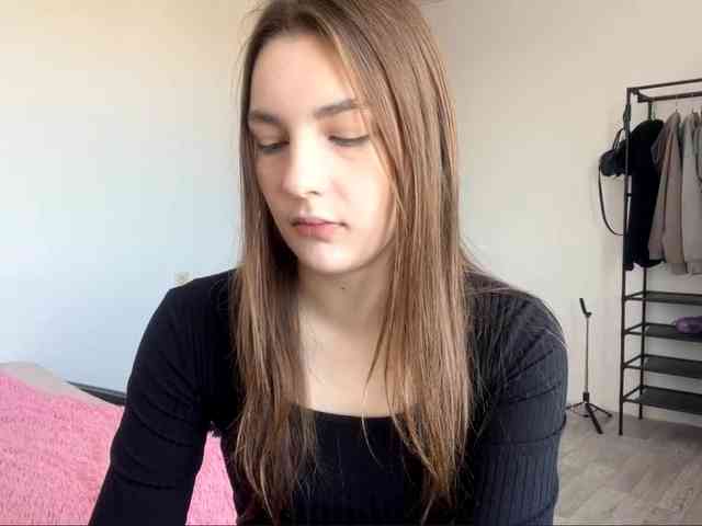 EveliaShimaoka webcam