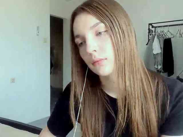 EveliaShimaoka webcam