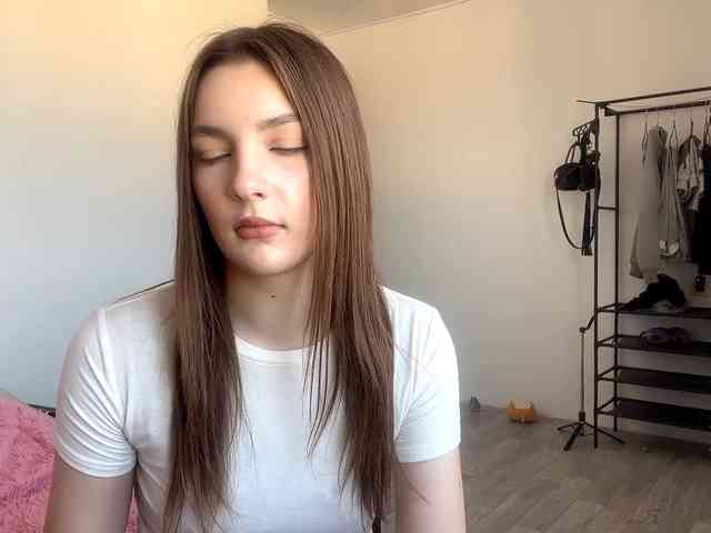 EveliaShimaoka webcam