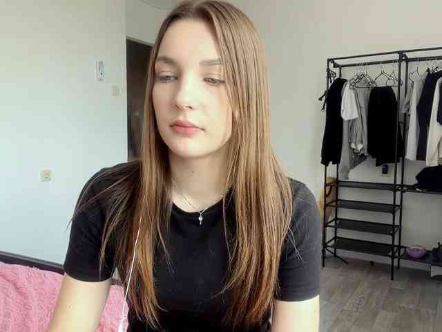 EveliaShimaoka webcam