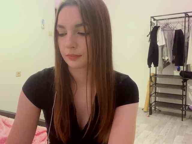 EveliaShimaoka webcam