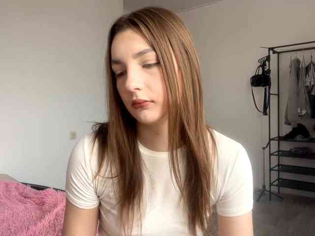 EveliaShimaoka webcam