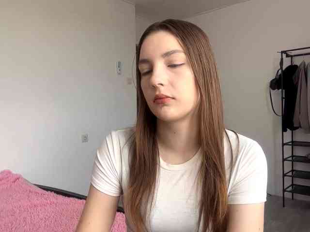 EveliaShimaoka webcam