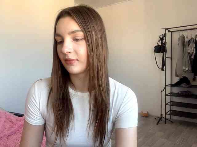 EveliaShimaoka webcam