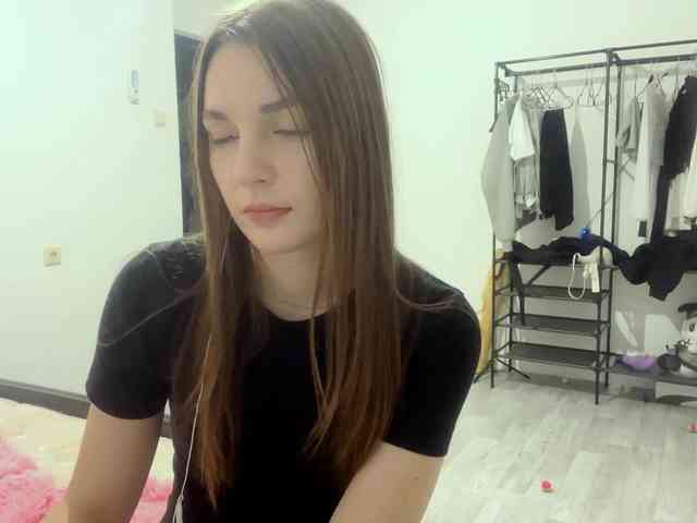 EveliaShimaoka webcam