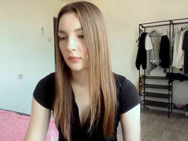 EveliaShimaoka webcam