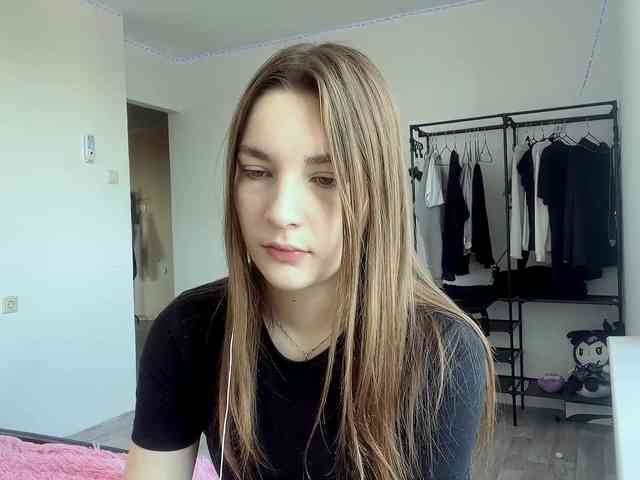 EveliaShimaoka webcam