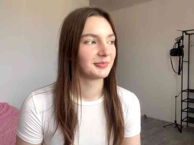 EveliaShimaoka webcam
