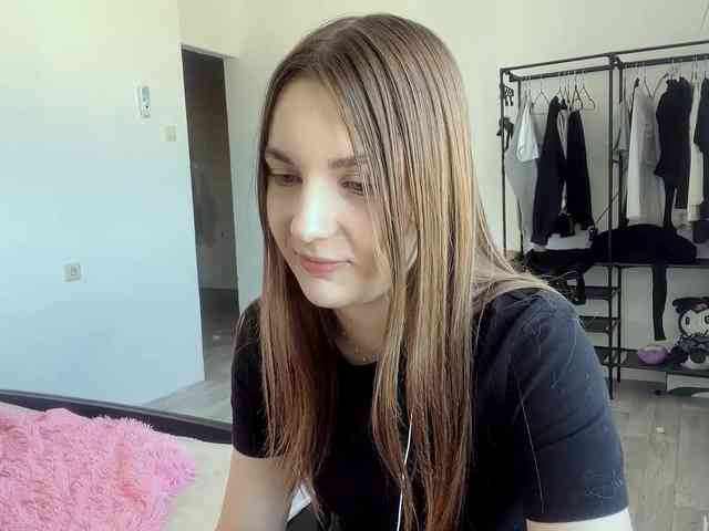 EveliaShimaoka webcam