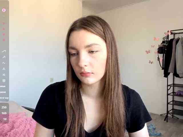 EveliaShimaoka webcam