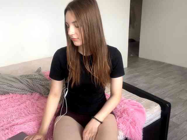 EveliaShimaoka webcam