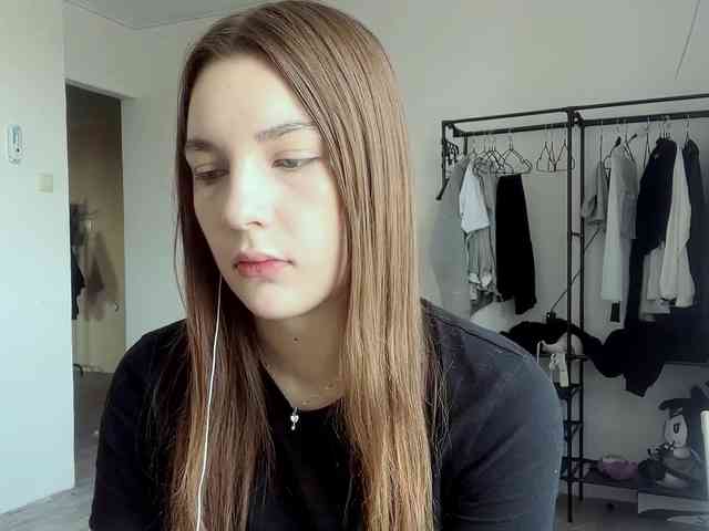 EveliaShimaoka webcam