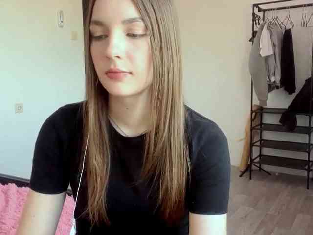 EveliaShimaoka webcam