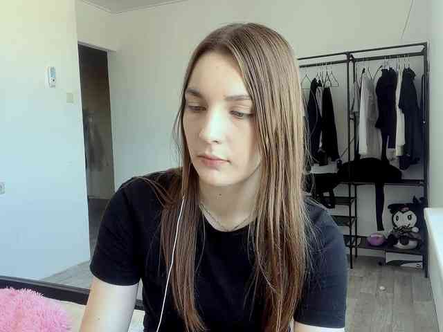 EveliaShimaoka webcam
