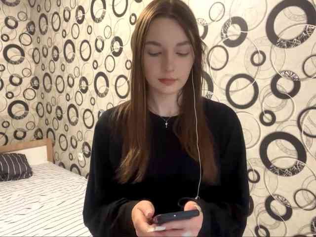 EveliaShimaoka webcam