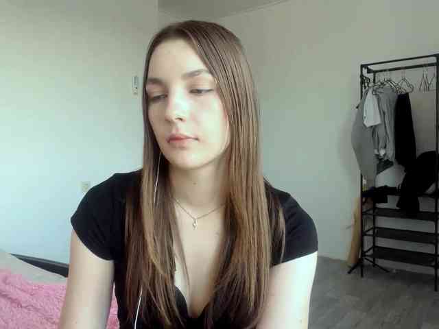 EveliaShimaoka webcam