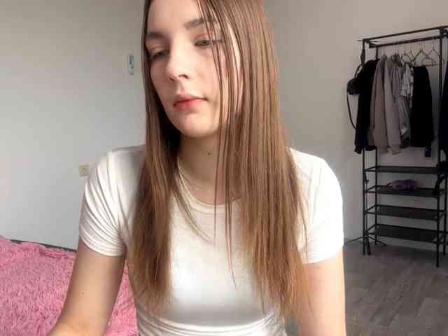 EveliaShimaoka webcam