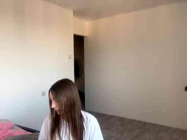 EveliaShimaoka webcam