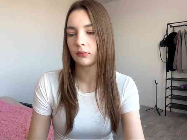 EveliaShimaoka webcam