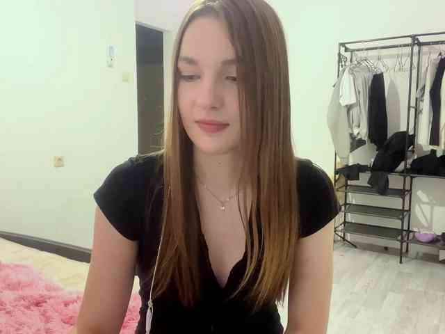 EveliaShimaoka webcam