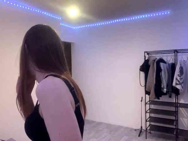 EveliaShimaoka webcam