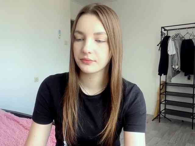 EveliaShimaoka webcam