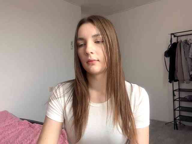 EveliaShimaoka webcam