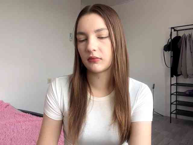 EveliaShimaoka webcam
