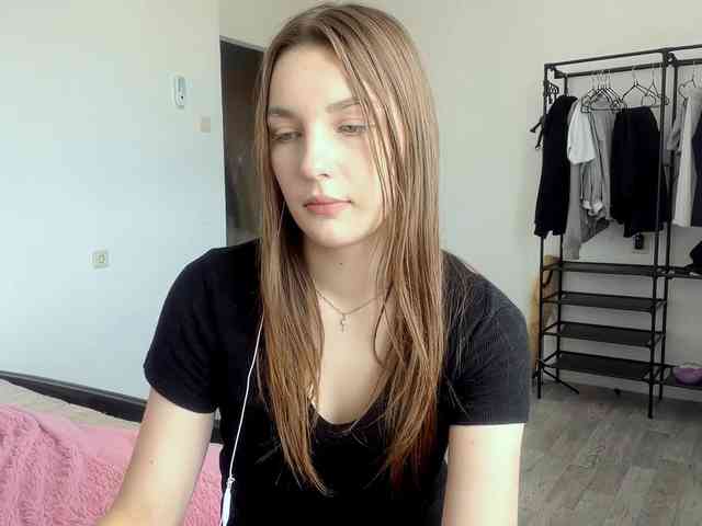 EveliaShimaoka webcam