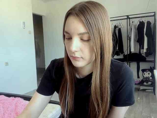 EveliaShimaoka webcam
