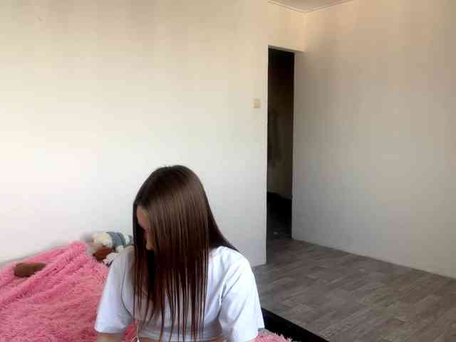 EveliaShimaoka webcam