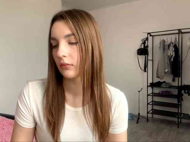 EveliaShimaoka webcam