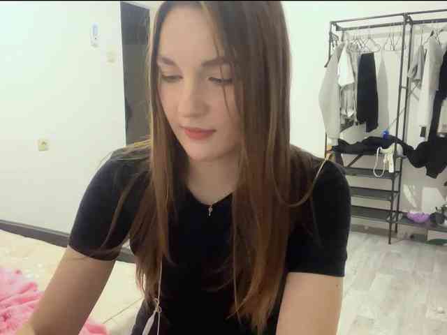 EveliaShimaoka webcam