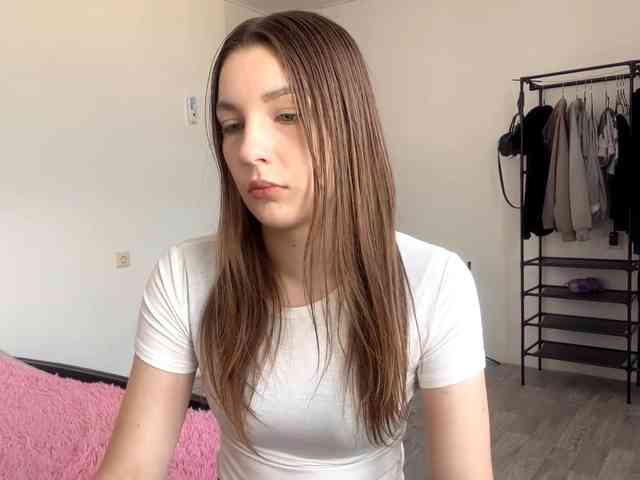 EveliaShimaoka webcam