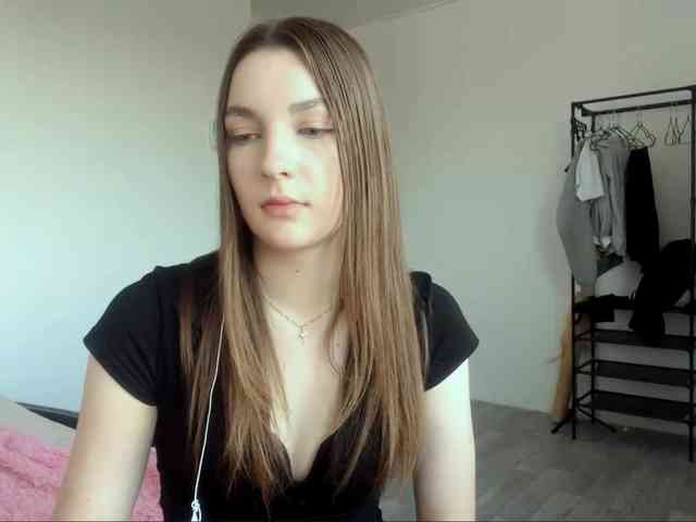 EveliaShimaoka webcam