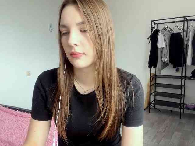 EveliaShimaoka webcam