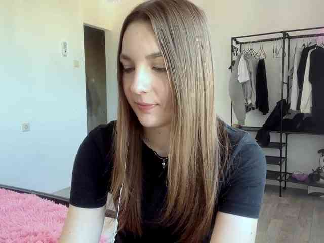 EveliaShimaoka webcam