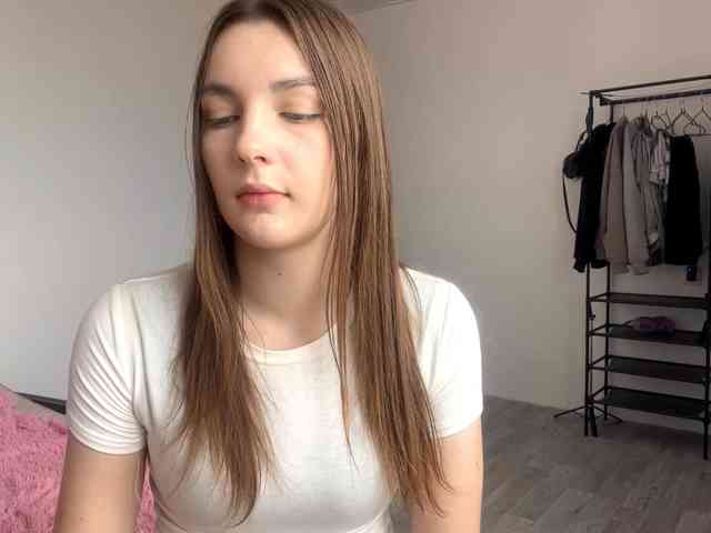 EveliaShimaoka webcam
