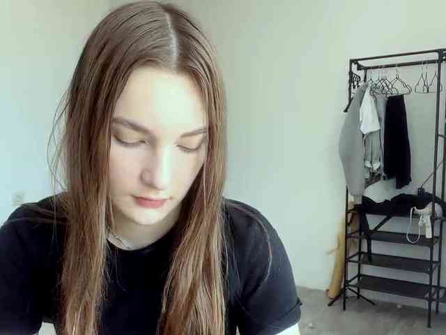 EveliaShimaoka webcam