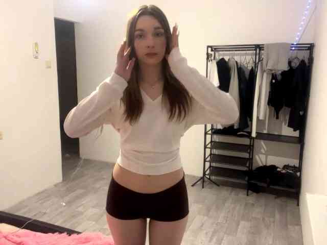 EveliaShimaoka webcam