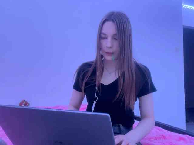EveliaShimaoka webcam
