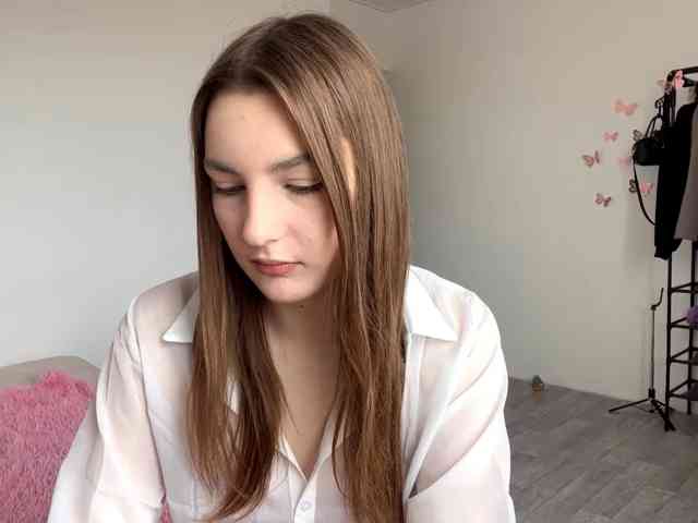 EveliaShimaoka webcam