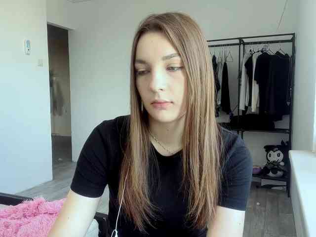 EveliaShimaoka webcam