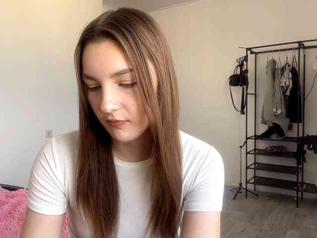 EveliaShimaoka webcam